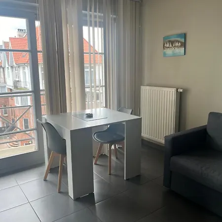 Adora Apartman De Panne